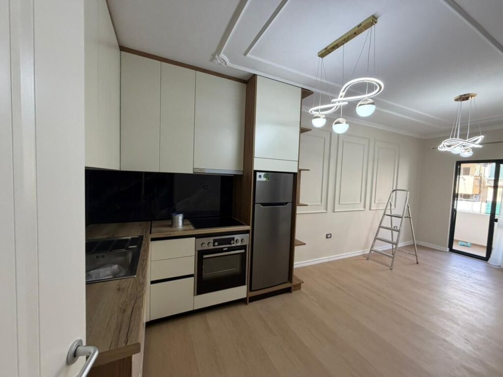 Appartamento 1+1 in vendita  shkembi kavajes