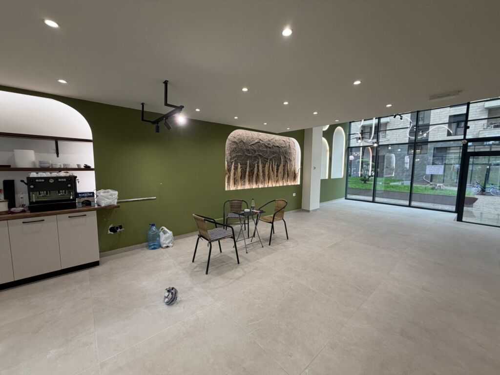 Jepet me qera Ambjent biznesi duplex Rezidenca Erli Porcelan !