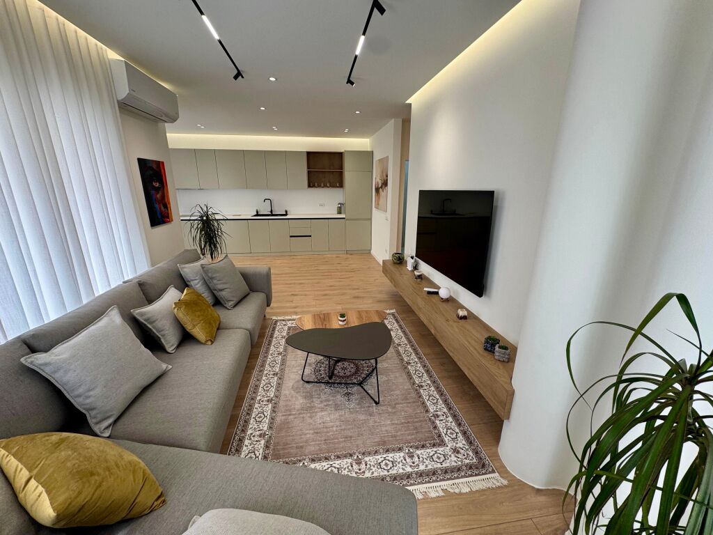 📣 QERA SUPER Apartament 2+1 Me 2 Tualete 📍 Zogu i Zi ✨