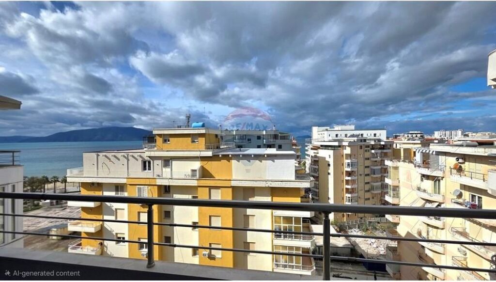 🌅 Apartament 2+1+2 me pamje nga deti në Lungomare, Vlorë 🌊