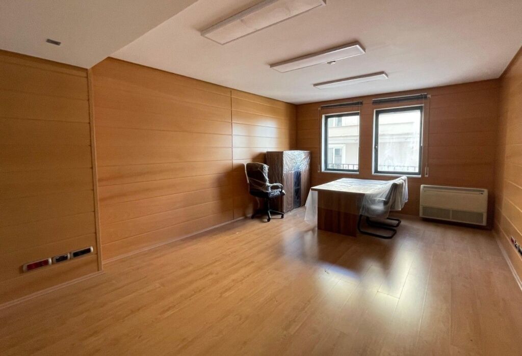 🏥Premises for Clinic for sale – Komuna Overpass 🏥