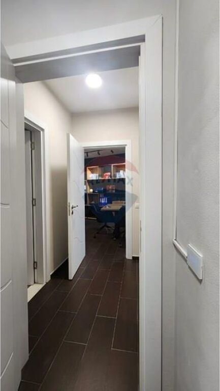 Ambient Zyrash me Qira ne Bllok