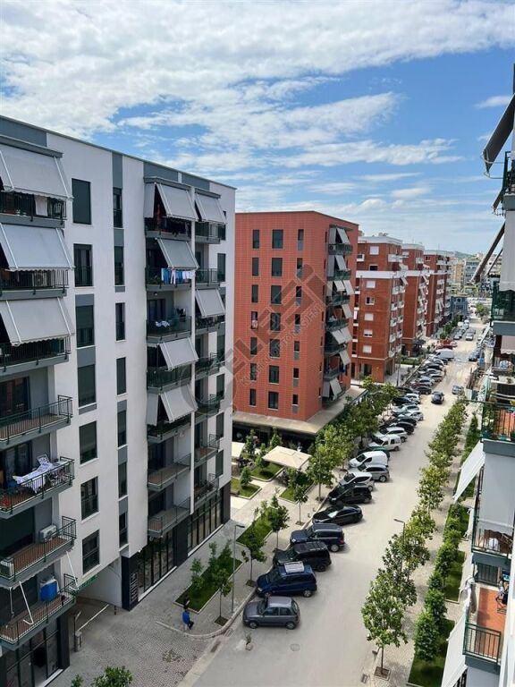 Apartment 2+1 in Green City building