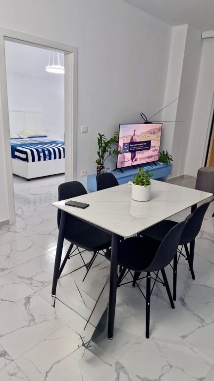 APARTAMENT 1+1 PËR QIRA NE GOLEM