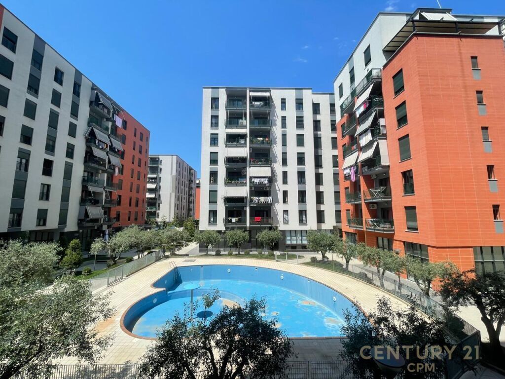 Apartment 2+1 in Green City building