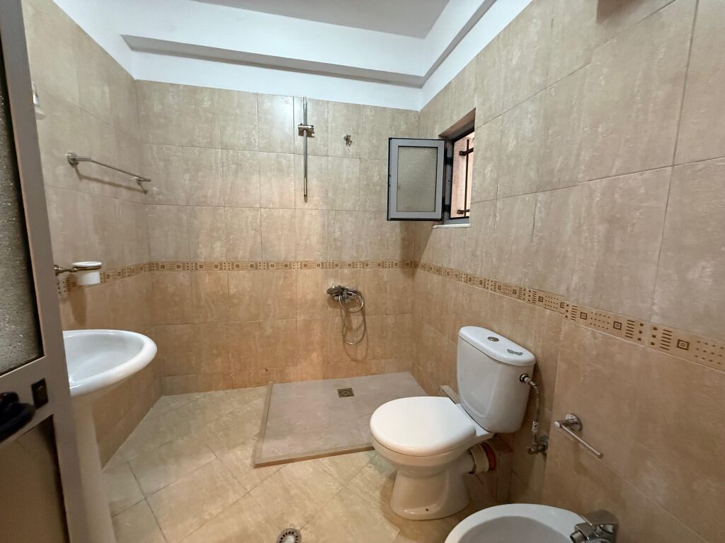 SHITET APARTAMENT 2+1 NE FRESK-RRUGA E THESARIT!!