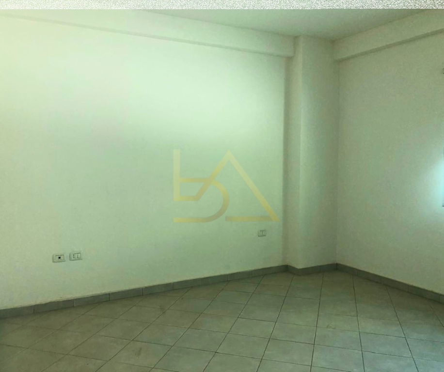 Shitet Apartament – Vlorë, Green Tower