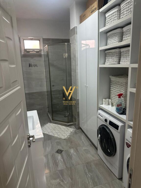 JEPET APARTAMENT 2+1 ME QERA TE LIQENI ARTIFICIAL 700 EURO