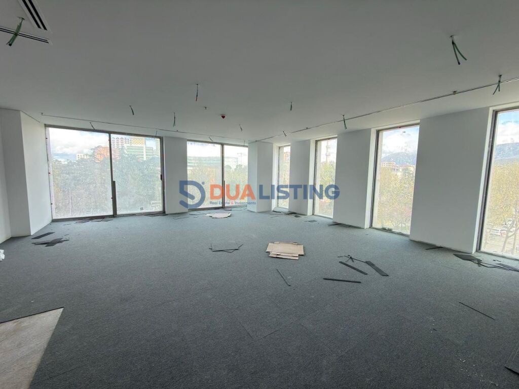 JEPET ME QIRA – KAT EKSKLUZIV PËR FLAGSHIP / ZYRA ELITARE 📍 Downtown Residence, Tiranë