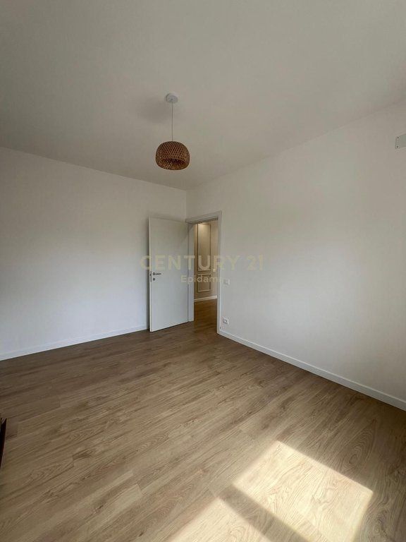 APARTAMENT 2+1 PER SHITJE, GOLEM !!