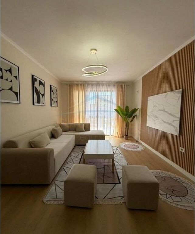 Shitet, Apartament 1+1, Misto Mame