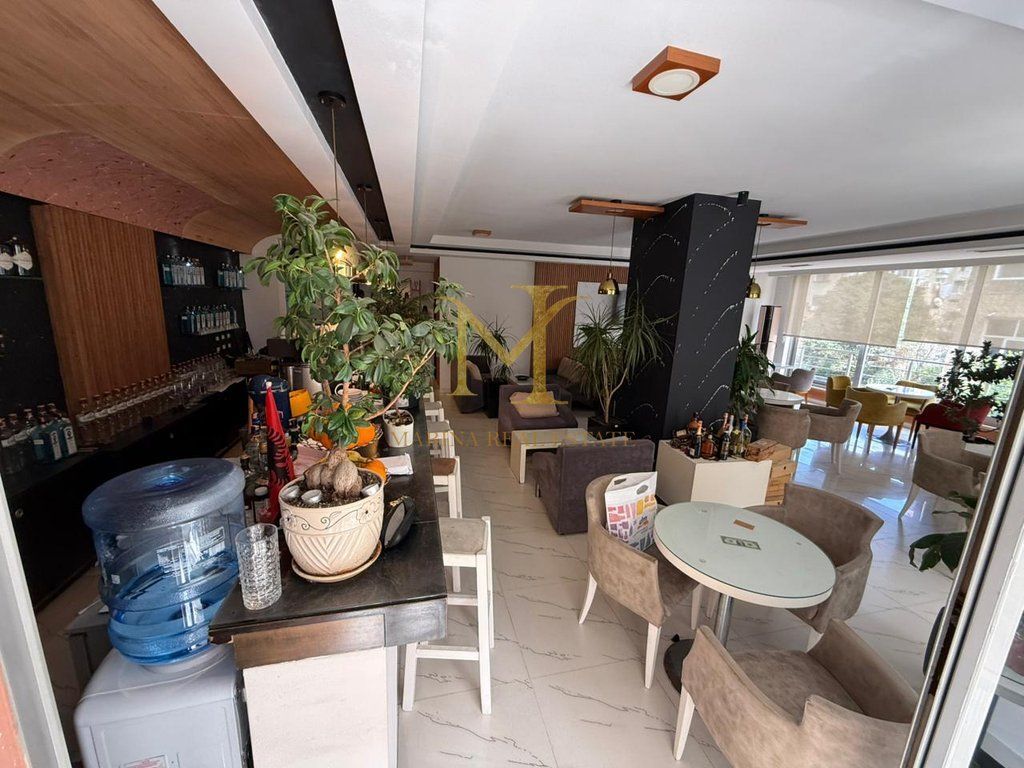 Ambient për qira në zonën qendrore pranë Drejtorisë së Policisë, Durrës