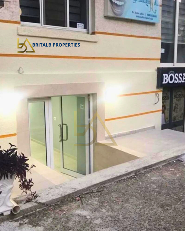 Locale Commerciale in Vendita – Tirana, di fronte all'ex Esposizione