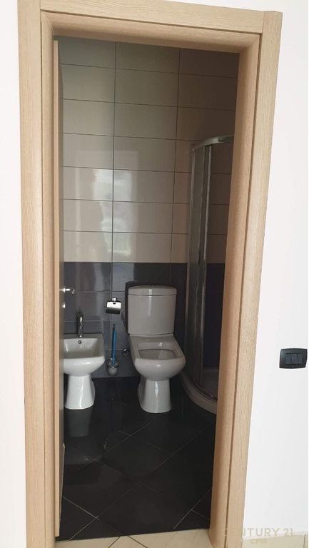 QIRA, APARTAMENT 2+1+2 TE JORDAN MISJA 700 € /Muaj