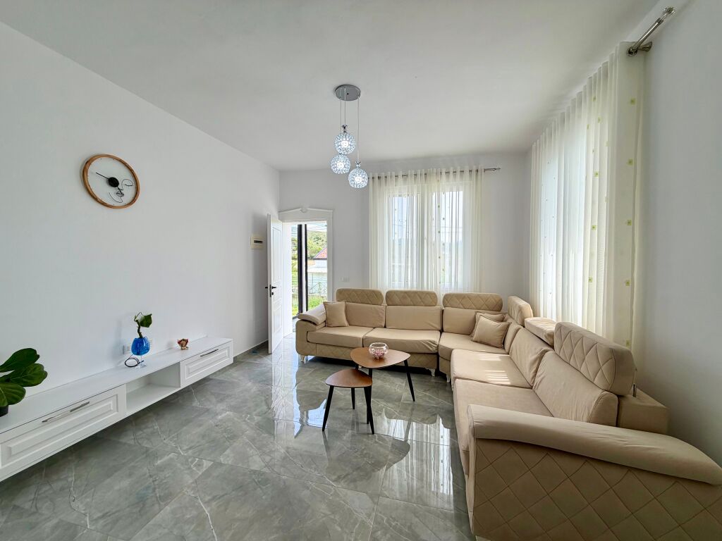 Shtëpi private 2+1 , 1-katëshe për Qira 📍 Baldushk