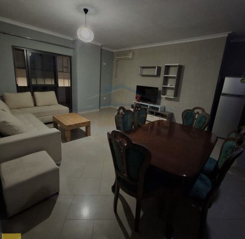 Qera, Apartament 2+1+2, Bar Bohem, Unaza e Re