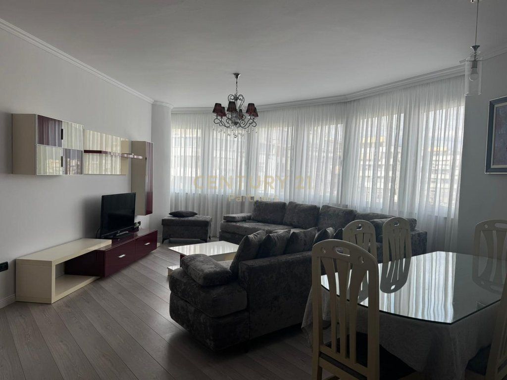 JAPIM APARTAMENT 3+1 ME QIRA NE DELIJORGJ 1,200 € /Muaj