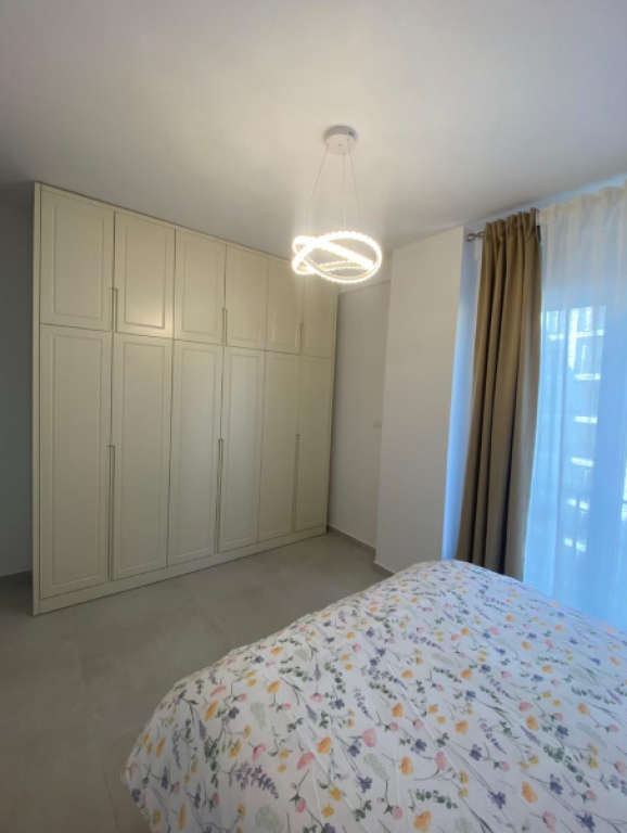 Apartament 2+1+2 me Qira – Pazari i Ri
