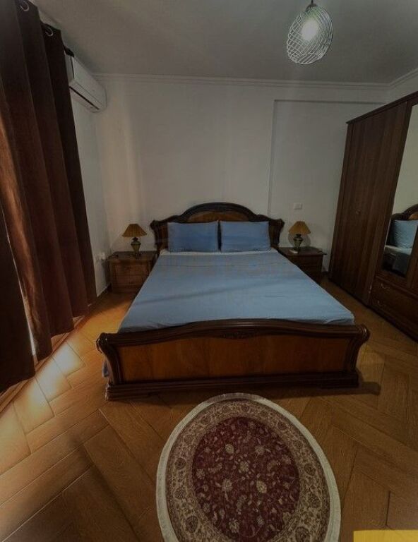 Rent, Apartment 2+1, Barricades Street