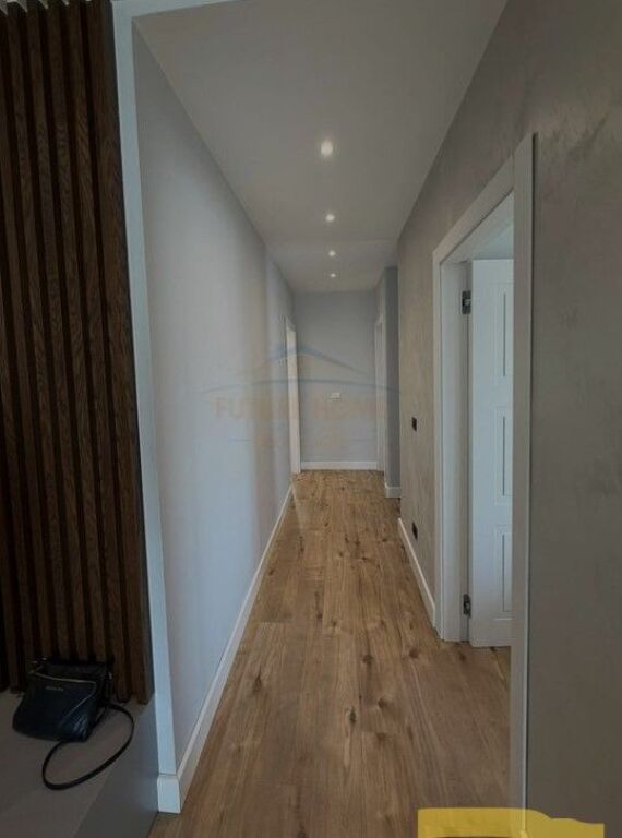 Shitet, Apartament 3+1+2+2 Poste Parkimi, Sofia Hill Residence, TEG, Tiranë.