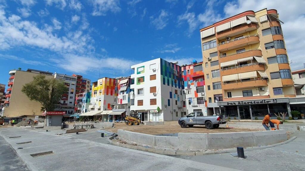 Shitet, Apartament 2+1, Kinostudio, Tiranë