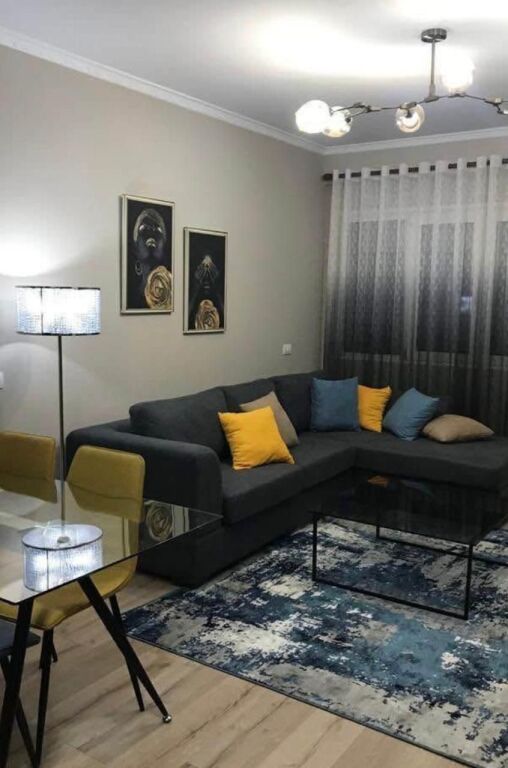 Appartamento 1+1 in affitto a due minuti dal Comune di Parigi