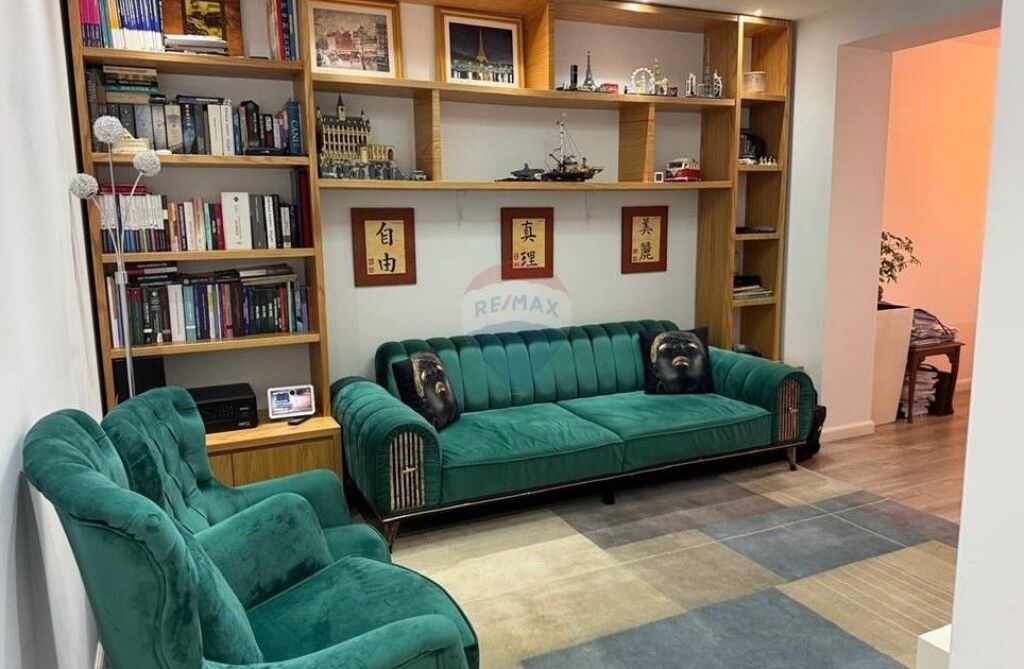 Apartament 2+1 - Për Shitje - Blloku, Tiranë ID: 530221066-294