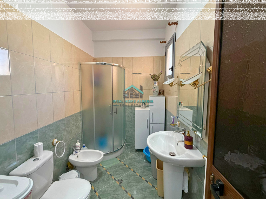 SHITET APARTAMENT 2+1 – VLORE RRUGA E RE