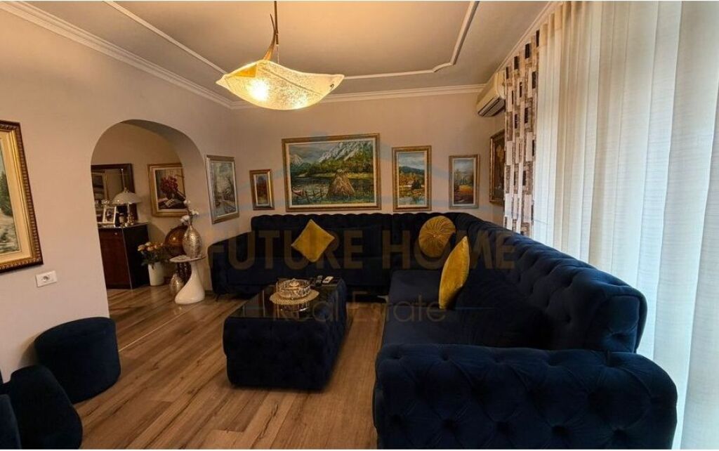 In vendita, Appartamento 2+1, 21 Dhjetori