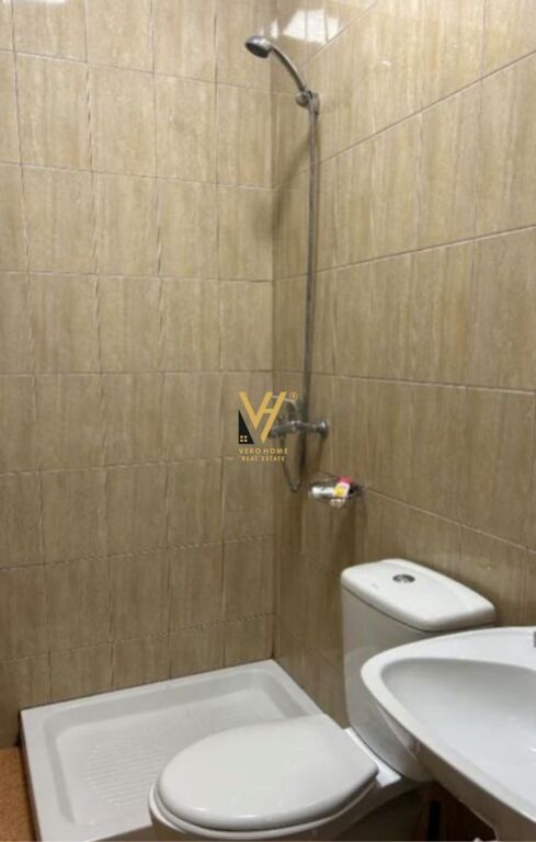 JEPET APARTAMENT 1+1 ME QIRA TE STADIUMI DINAMO 45.000 LEKE