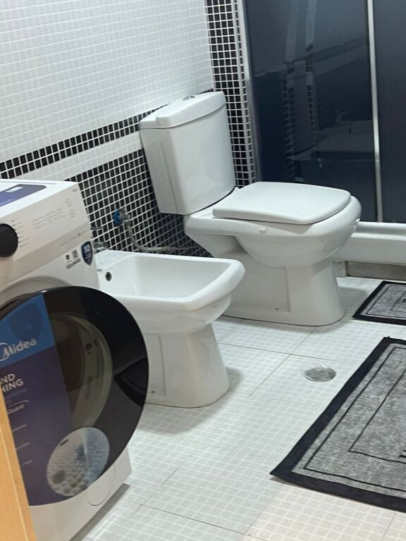 2+1,i mobiluar te bill clinton,mbikalimi i komunes,650 euro