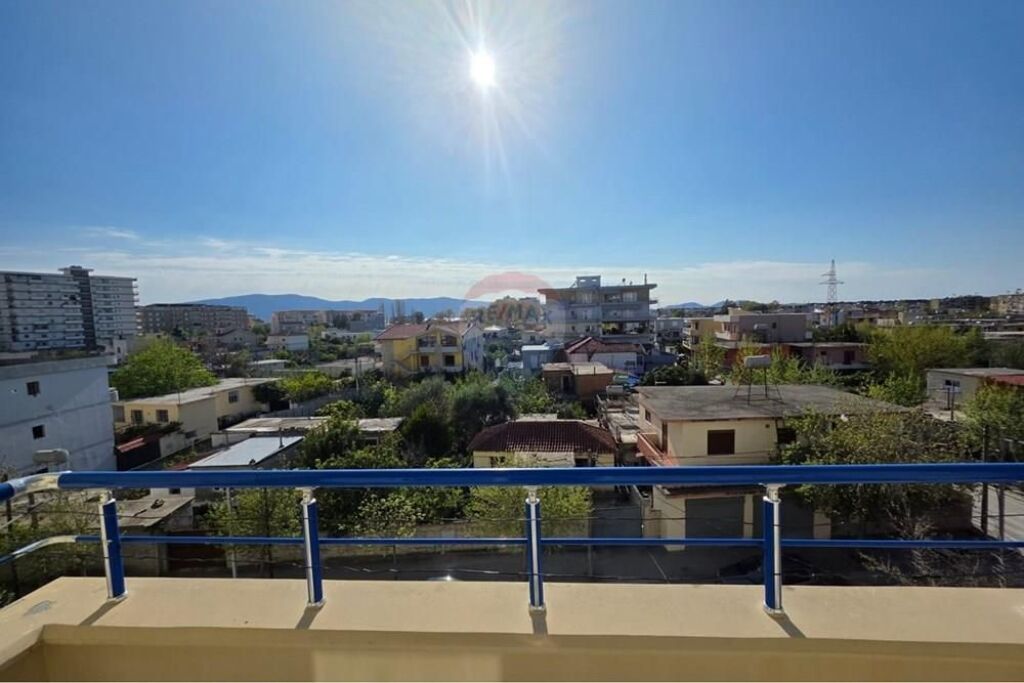 🏡 Apartament 2+1+2 me 2 parkime për qira – Transballkanike, Vlorë