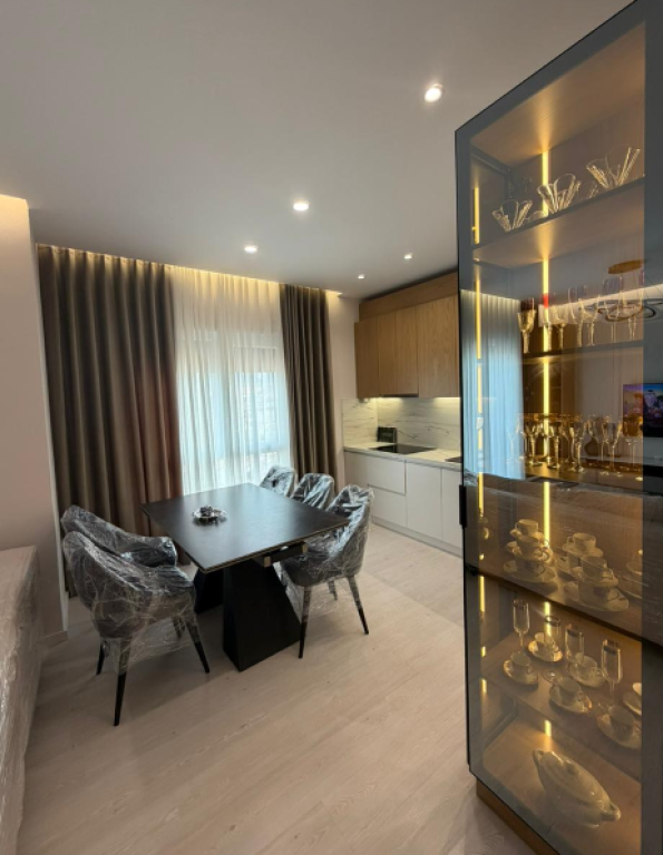 Appartamento 1+1 in Affitto – Xhamllik - 🅿️ 2 posti auto