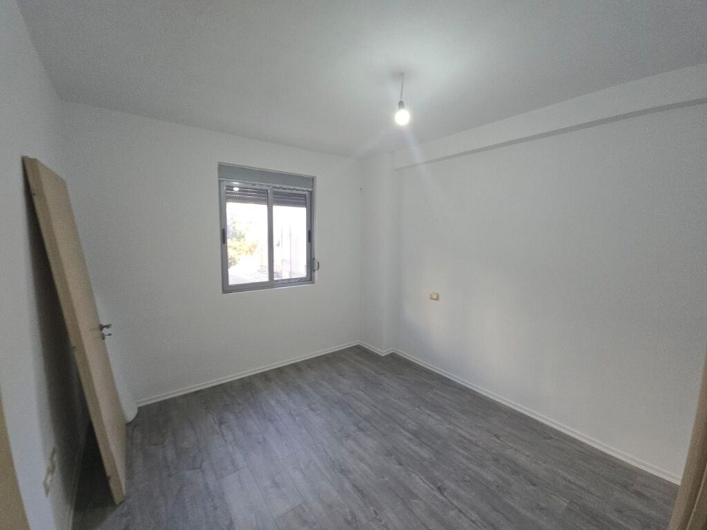 🏖️ SHITET APARTAMENT 1+1 TEK SHKËMBI I KAVAJËS