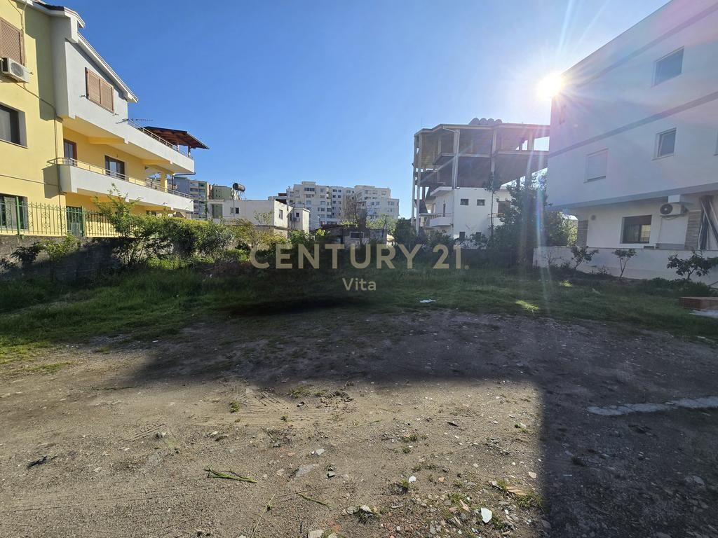 Shitet Tokë Truall 576m2 në Plazh Durrës !