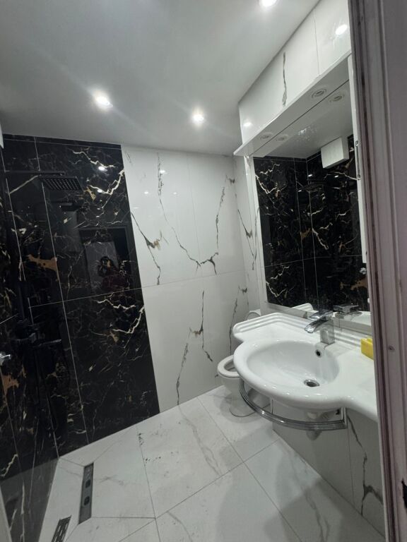 Shitet ap 1+1 dhe ambient biznesi (pizeri) 📌 Vasil Shanto, gjimnazi Besnik Sykja