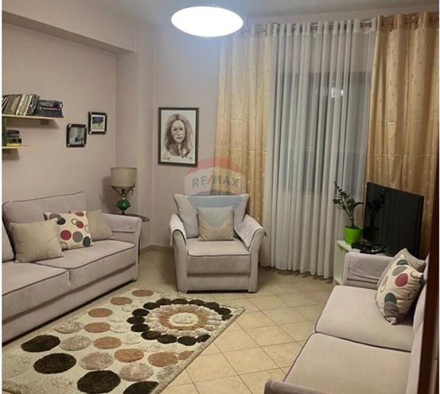 Apartament 2+1 per qira tek Rruga e Kavajes