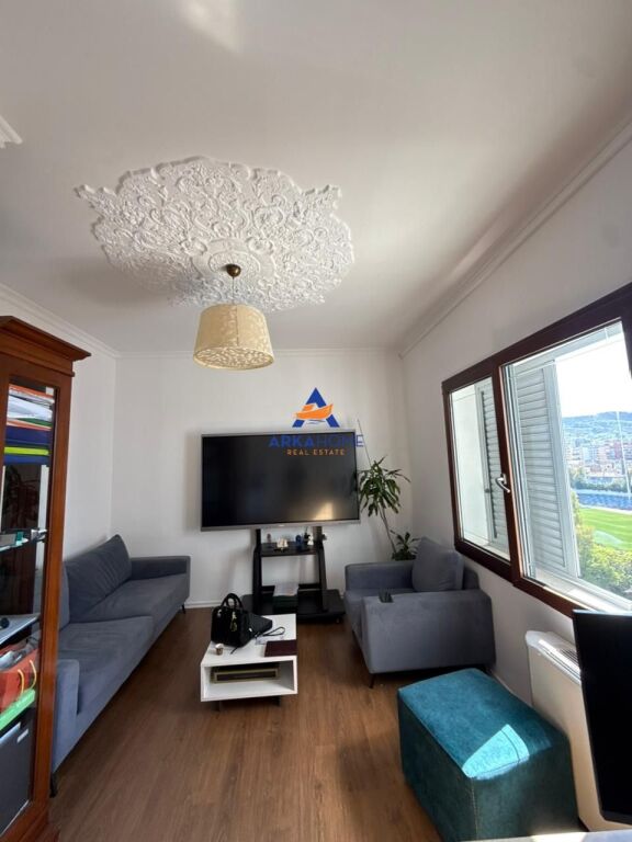 AMBJENT ZYRASH ME QERA 250 M2 " STADIUMI DINAMO " CMIMI SIPAS KERKESES