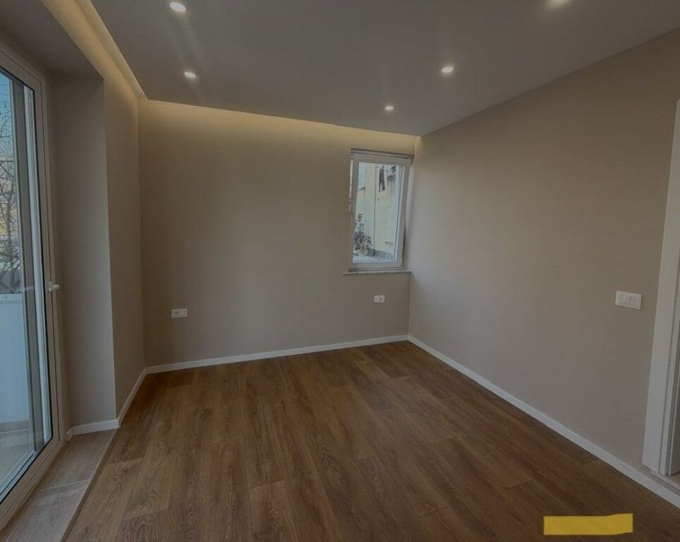Qera, Apartament 1+1 , Rruga Mine Peza, Tiranë 400 €