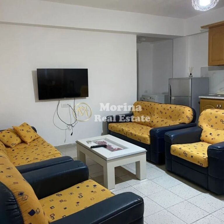 Qera | Shtëpi private 1 + 1 | Laprakë | 400 €/muaj