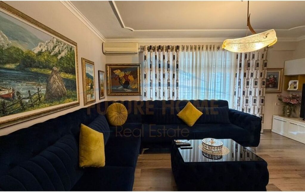 In vendita, Appartamento 2+1, 21 Dhjetori