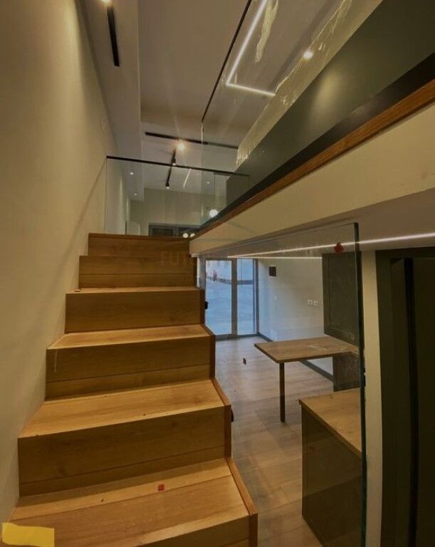 Shitet, Garsoniere, Materniteti I Ri