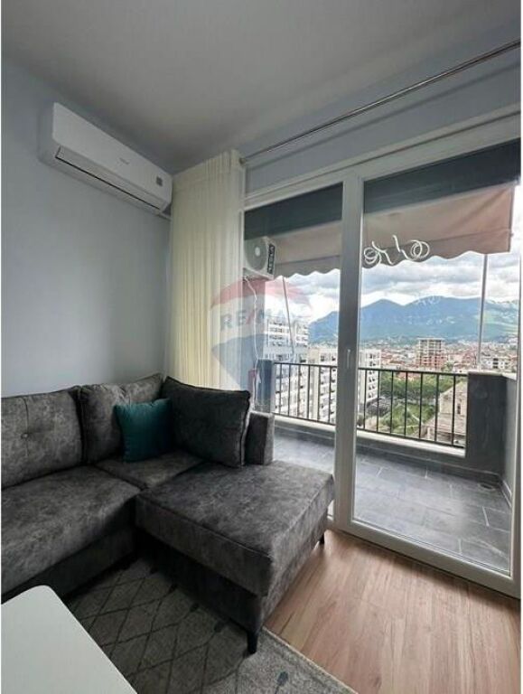 Apartment for rent 5 May