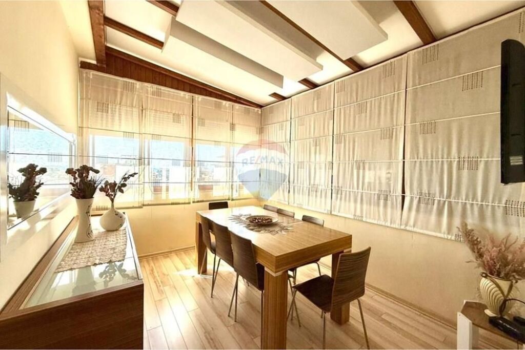 Në Shitje Duplex Vendndodhja: Rruga Mahmut Allushi, Fresk