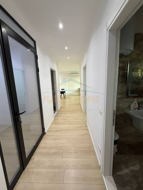 Vendesi appartamento 2+1+2+posto auto Residenza Futurehome