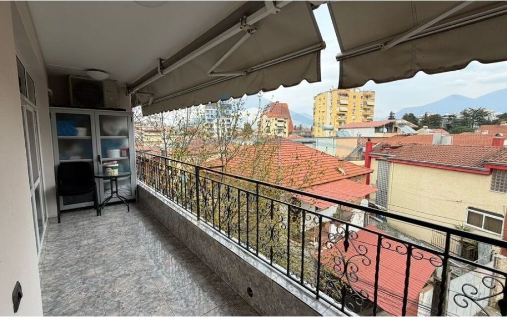 In vendita, Appartamento 2+1, 21 Dhjetori