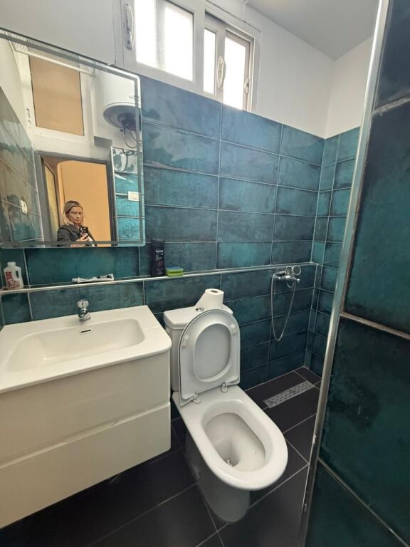 SHITET GARSONIERE (I KONVERTUAR 1+1) – RRUGA E DURRËSIT, BLLOKU I AMBASADAVE