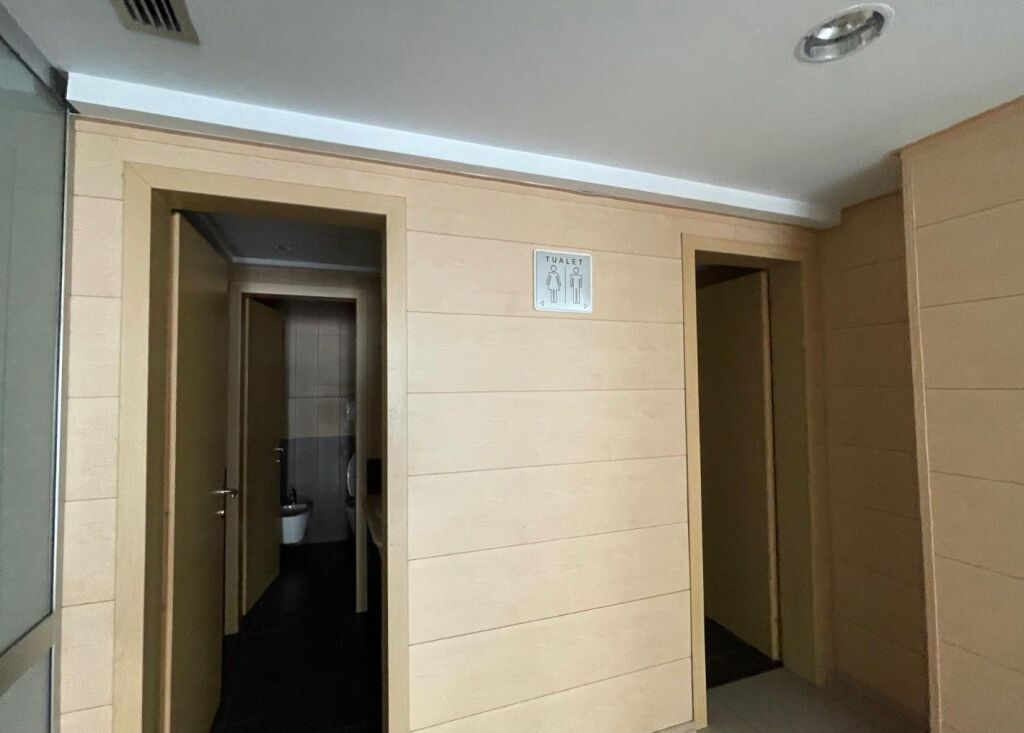 🏥Premises for Clinic for sale – Komuna Overpass 🏥