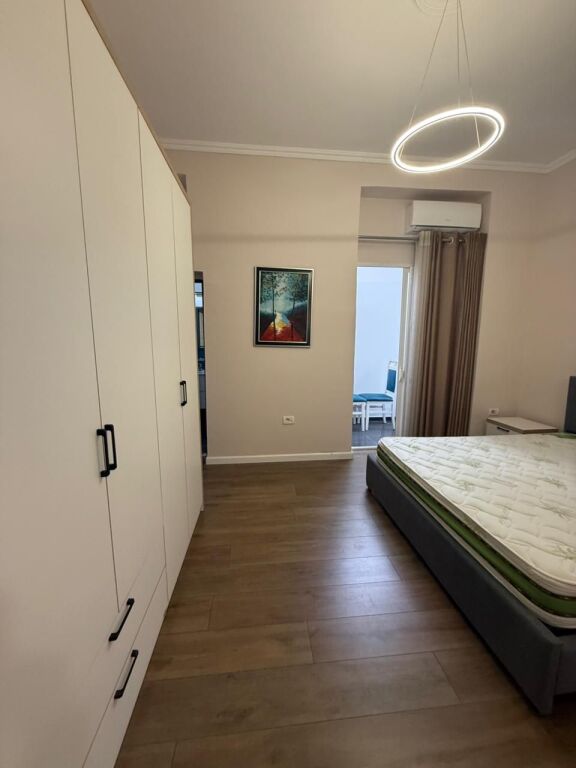 SHITET GARSONIERE (I KONVERTUAR 1+1) – RRUGA E DURRËSIT, BLLOKU I AMBASADAVE