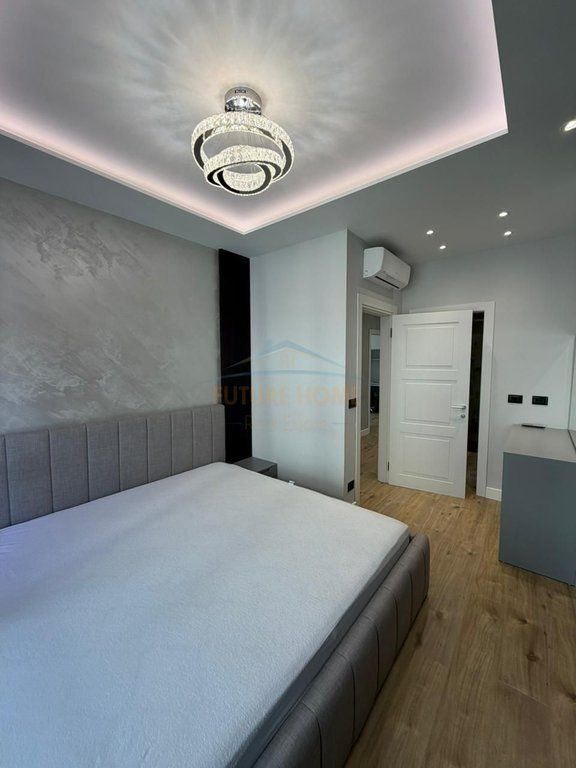 Shitet, Apartament 3+1+2+2 Poste Parkimi, Sofia Hill Residence, TEG